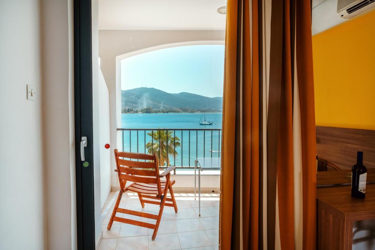 Hotel Pavlou Poros Town Esterno foto