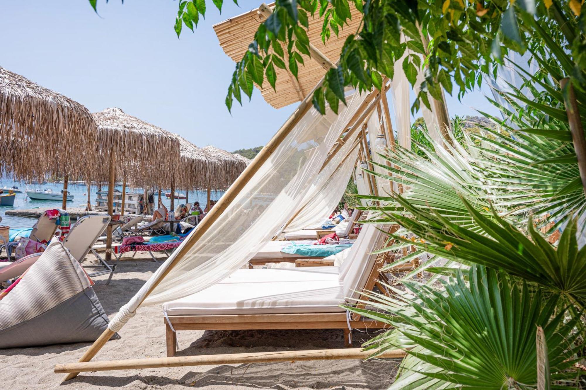 Hotel Pavlou Poros Town Esterno foto